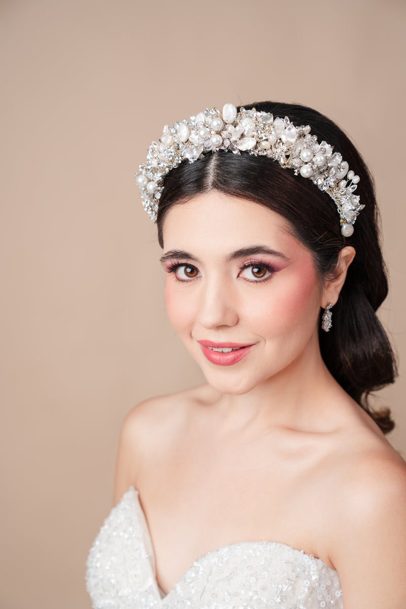 TIARAです TIARA ZADY – White Novias